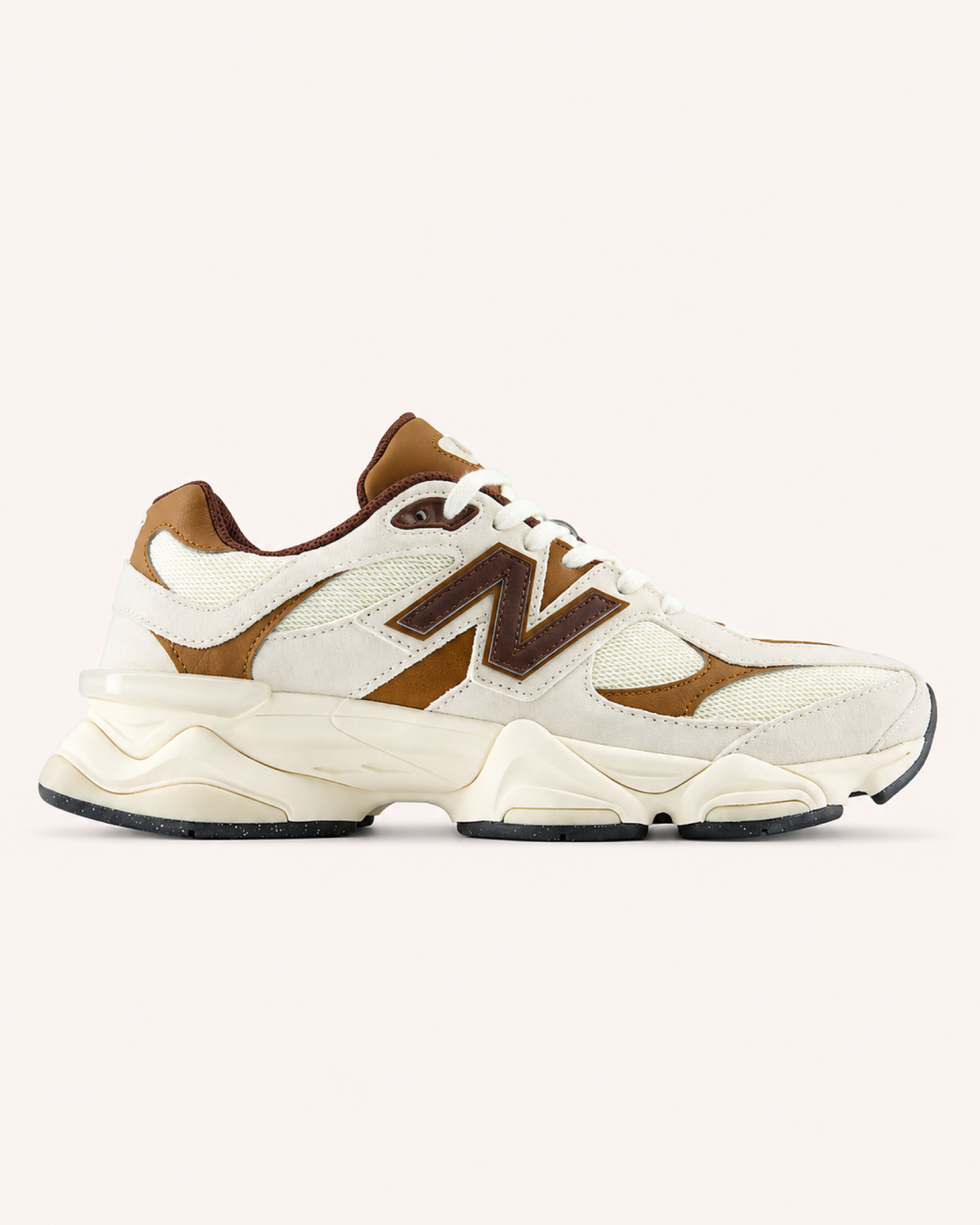 New Balance 9060 Unisex – Breakfast Tea / Angora