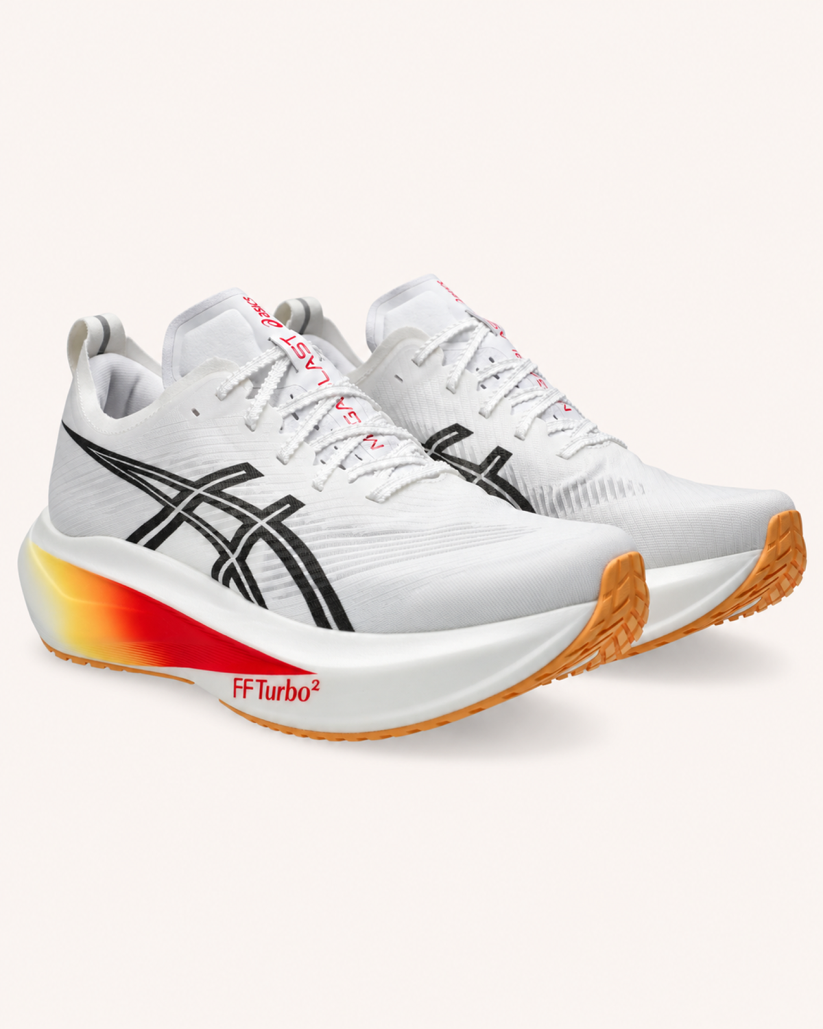 ASICS MEGABLAST Unisex – White/Orange Glow – Schrägansicht vorne